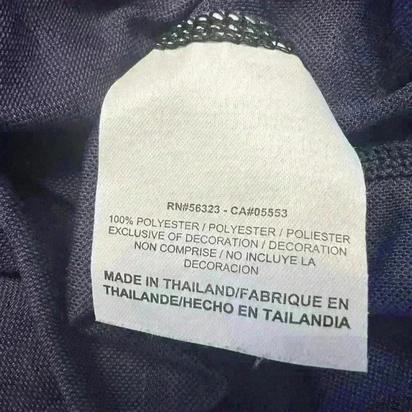 Nike Women’s lightweight pullover size medium - Picture 4 of 4